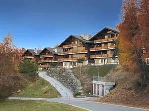 Image of Les Mayens de l'Ours - At the foot of Piste de l'Ours' slope!