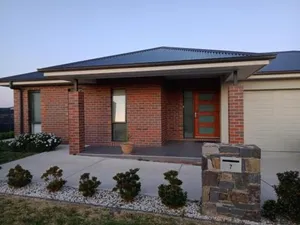 Image of Brand new self-contained one bedroom unit