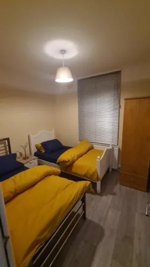 Image of Entire 2 Bedroom Home/Flat In London, Central Line