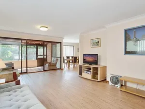 Image of 8c Norburn Avenue great family budget holiday