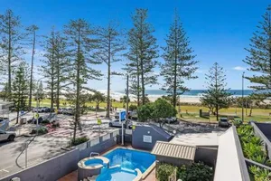Image of Beachfront Beauty - Cooly