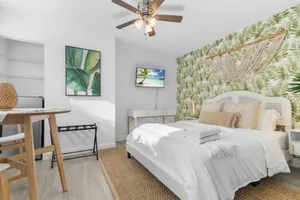 Image of Sleek and Cozy Studio l Freshly Renovated