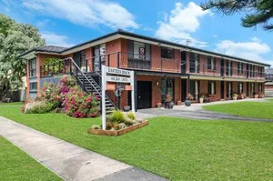 Image of Eastern Beach Unit 5