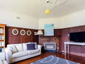 Image of Dingle On Barclay