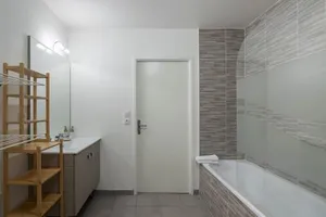 Image of Studio 30 m2 tout confort - RER à 3 min, accès Paris & Disneyland
