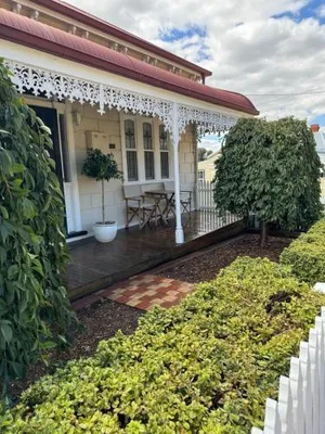 Image of Olinda Cottage - Close to CBD with city views
