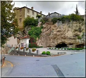 Image of Chambre d hôtes indépendante dans village médiéval