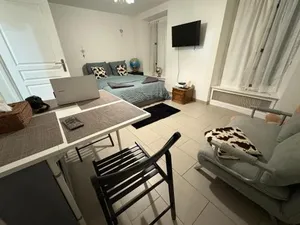 Image of Appartement- Studio avec terrasse