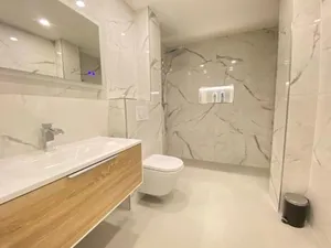 Image of Lux and Big Apartment