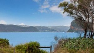 Image of Contempory Penthouse - Waterfront Umina Beach