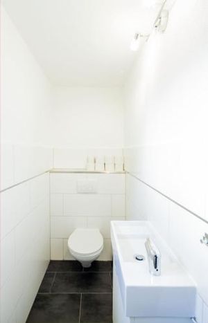 Image of SecondHome Stuttgart - Very nice apartment near historic city centre at Blumenstr 58 in Esslingen am Neckar - W2