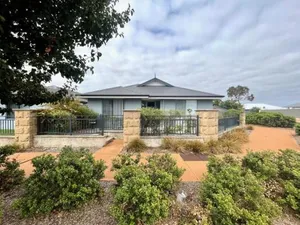 Image of Napolean Holiday Retreat