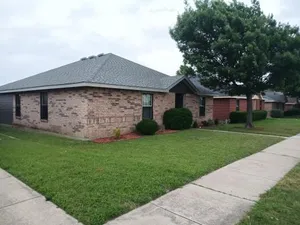 Image of Fantastic Family and Friend Getaway - King Beds, Game Room, Gym, Fast Wifi, and Private Parking