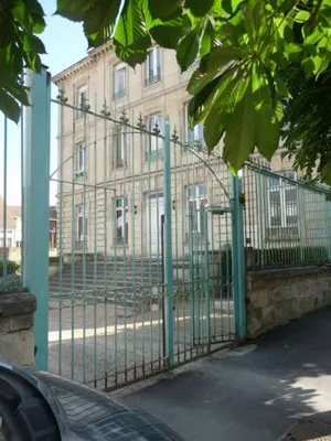 Image of Studio dans charmante Bâtisse de Maître Compiégnoise