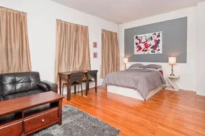 Image of great studio apt new york city