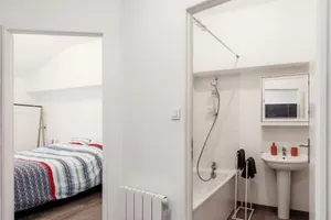 Image of 2 chambres, hyper-centre, stationnement privé gratuit