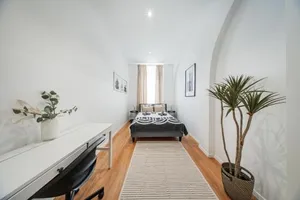 Image of Nice Central City Room