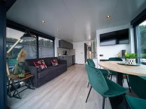 Image of Houseboats Mookerplas met dakterras