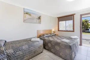 Image of Palm Valley Motel
