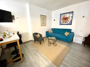 Image of L'Adrien studio tout confort avec terrasse