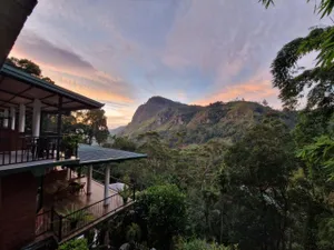 Image of Rock side inn - Ella