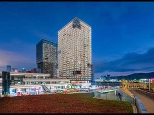 Image of Vienna Hotel (Zhuhai Hengqin Port Ocean Kingdom)