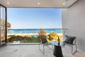 Image of Beachside Lane - Luxury On the Beach with Views