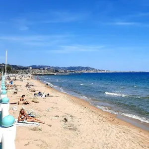 Image of 4-Star Beachfront Appartment- Sea View