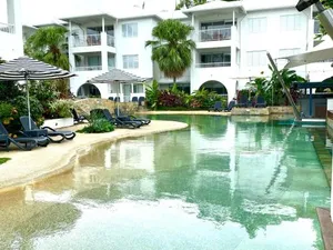 Image of Portsea 74 - Live a little