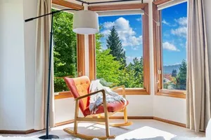 Image of Family Redmond Home with AC 3 mins to MSFT