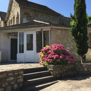 Image of Maison en bord de seine