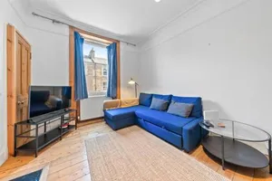 Image of Thorntree 2 Bedroom Apartment with Sofa Bed - Edinburgh