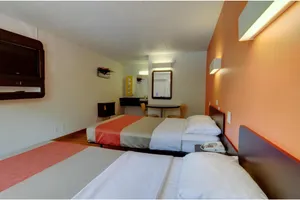 Image of Days Inn by Wyndham Kansas City Northeast