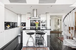 Image of London Canary Wharf Riverside Penthouse Apartment