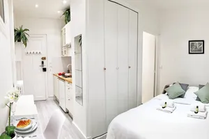 Image of Modern studio near Eiffel Tower and Bir-Hakeim