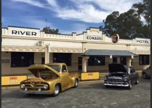 Image of Edward River Hotel