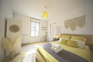 Image of Mon Rêve - By BEST KEYS - Loft Cosy & Charme Authentique - Poutres Apparentes - Centre Ville - Netflix & WiFi Fibre - Check-in Autonome - Parking Facile & Gratuit