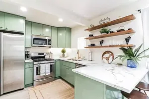 Image of Cozy 2 bdrm Home in the Heart of SCV near Six Flags