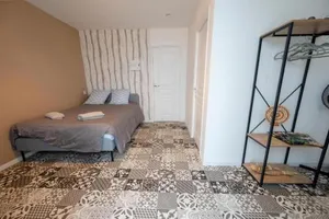 Image of Lanester Suite Home