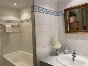 Image of Le pigeonnier de Saint-Loup Bed and Breakfast