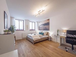 Image of Gemütliche Ferienwohnung mit 2 Schlafzimmern, kostenfreiem Parkplatz, modernem Bad, Küche, Waschmaschine & Trockner