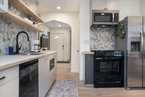 Image of Adorable 2BR Hot Tub Close to Attractions