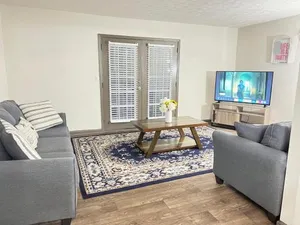 Image of Entire cozy 2-bedroom Guest house in Atlanta