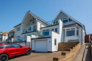 Image of A Spacious Seaside house in Hampton, Herne Bay