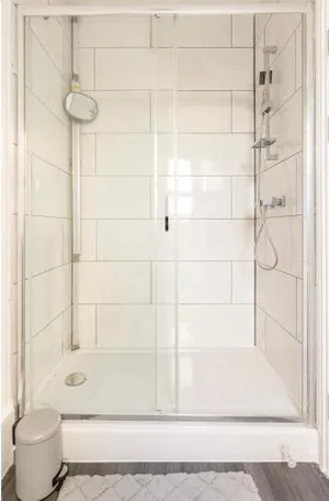 Image of New renovated studio flat with separate kitchen and bathroom