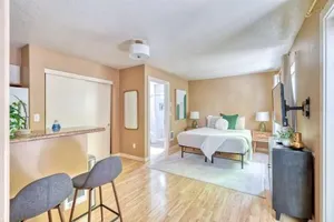 Image of Stay Portland - Peaceful Johns Landing Studio - Near OHSU