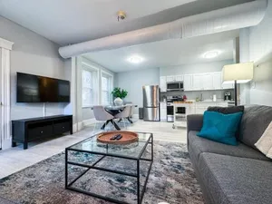 Image of Renovated 2b, In-unit Laundry, Longwood, 1st Flr