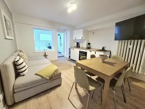 Image of Hamburg City Apartment for 5