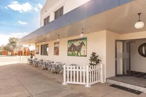 Image of Sportsmens Club Hotel