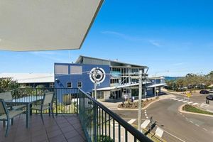 Image of Beachfront penthouse